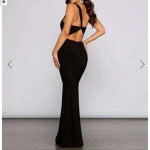 Windsor black one shoulder gown!